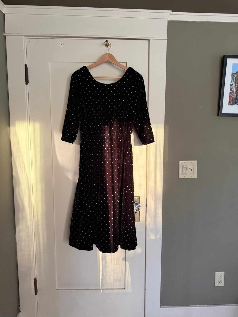 Sézane RARE NWT Adelma Dress in Black Velvet with Gold Glitter Dots Size 38/US 6